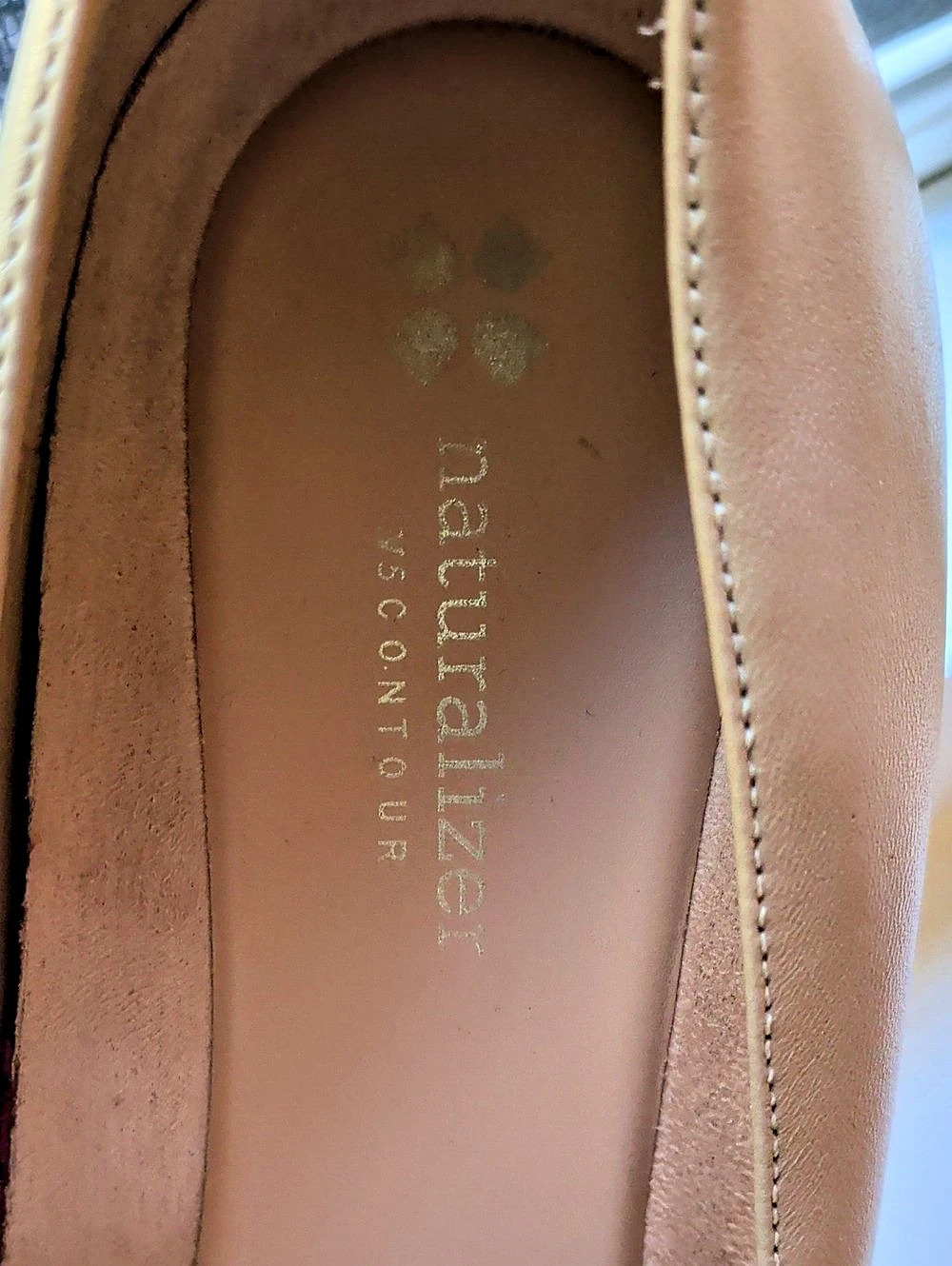 Naturalizer Round Toe Pumps - Picture 5 of 6